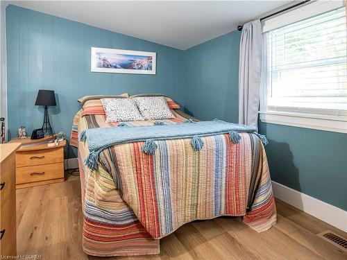 210 Chapman Street W, Port Dover, ON - Indoor Photo Showing Bedroom