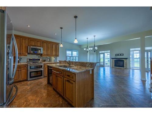 58 Regatta Drive, Port Dover, ON - Indoor Photo Showing Kitchen With Double Sink