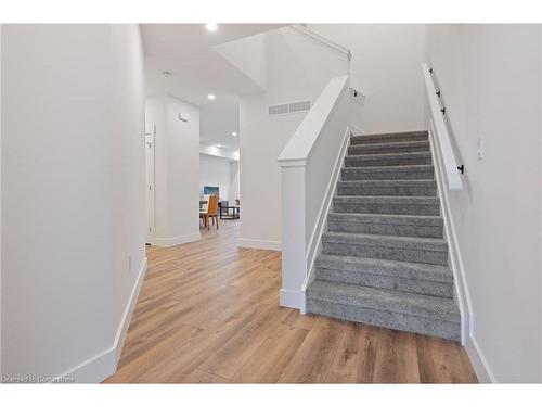 43 Amber Street, Waterford, ON - Indoor Photo Showing Other Room