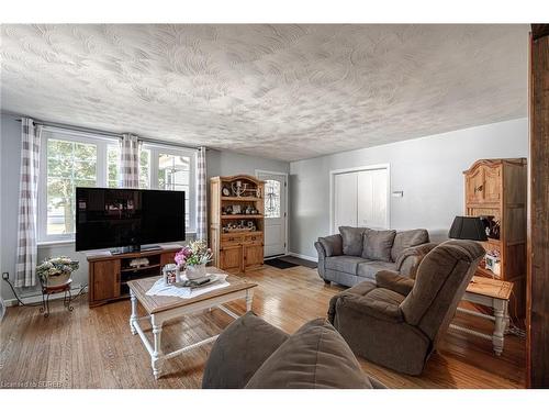 227 Main Street Street E, Otterville, ON - Indoor Photo Showing Living Room