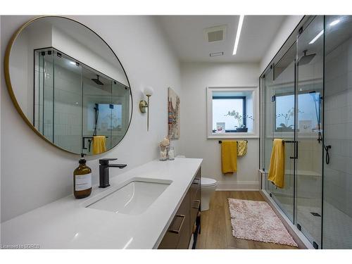 34 Grand Street, Port Dover, ON - Indoor Photo Showing Bathroom