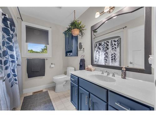 62 Lee Avenue, Simcoe, ON - Indoor Photo Showing Bathroom