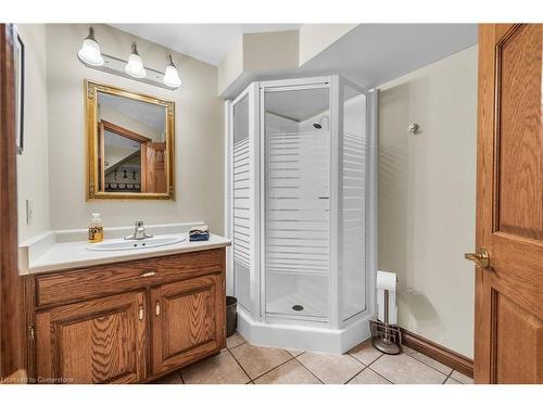 62 Lee Avenue, Simcoe, ON - Indoor Photo Showing Bathroom