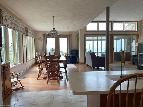 16 Dean Street, Port Dover, ON - Indoor Photo Showing Dining Room