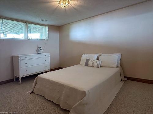 16 Dean Street, Port Dover, ON - Indoor Photo Showing Bedroom