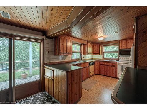 20 Van Norman Street, Charlotteville, ON - Indoor Photo Showing Kitchen