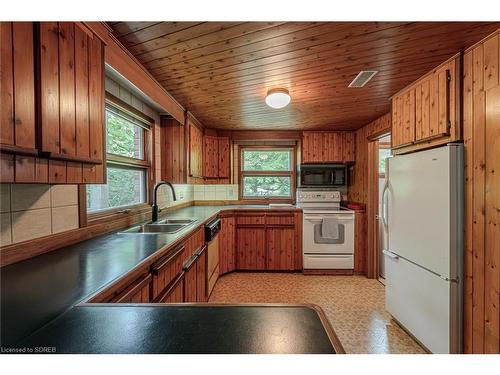 20 Van Norman Street, Charlotteville, ON - Indoor Photo Showing Kitchen