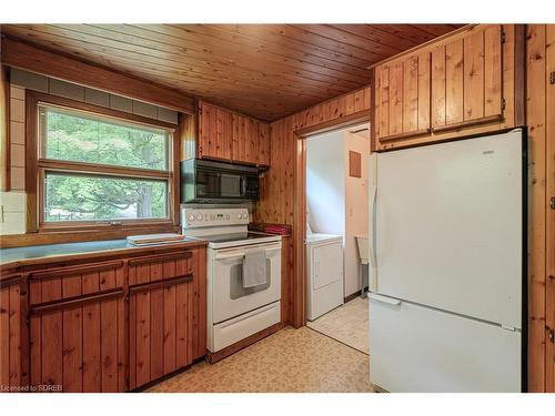 20 Van Norman Street, Charlotteville, ON - Indoor Photo Showing Kitchen