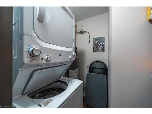 107-12 St Andrew Street, Port Dover, ON - Indoor Photo Showing Laundry Room