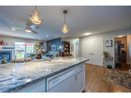 107-12 St Andrew Street, Port Dover, ON - Indoor Photo Showing Kitchen