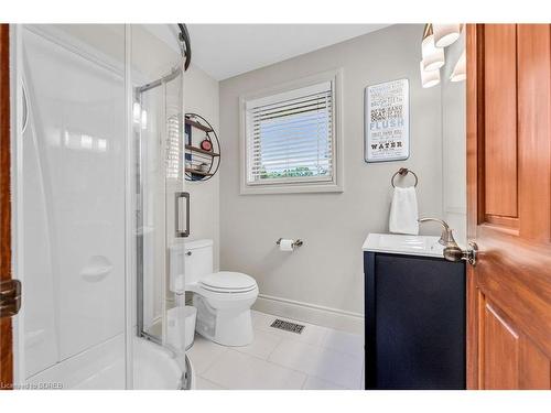 587 Hillcrest Road, Simcoe, ON - Indoor Photo Showing Bathroom