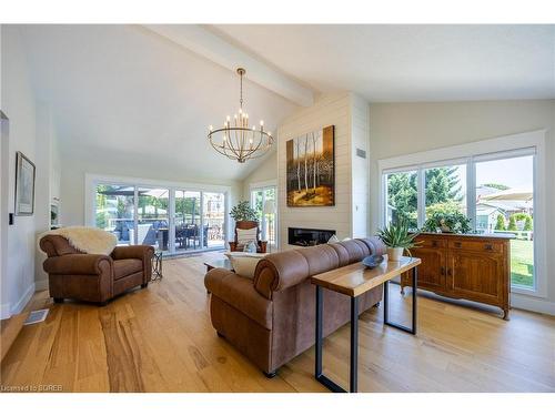 28 Donjon Boulevard, Port Dover, ON - Indoor Photo Showing Living Room With Fireplace