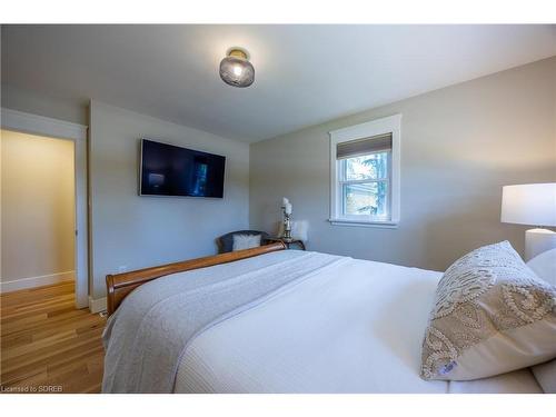 28 Donjon Boulevard, Port Dover, ON - Indoor Photo Showing Bedroom