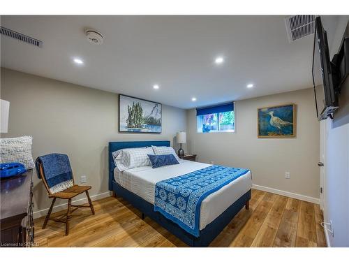 28 Donjon Boulevard, Port Dover, ON - Indoor Photo Showing Bedroom