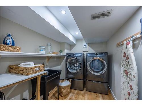 28 Donjon Boulevard, Port Dover, ON - Indoor Photo Showing Laundry Room