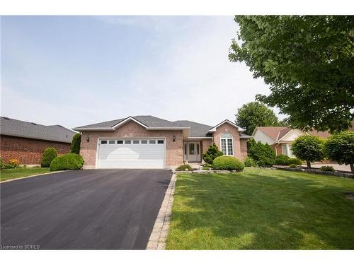 19 Coastal Court, Port Dover, ON - Outdoor With Facade