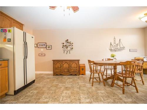 19 Coastal Court, Port Dover, ON - Indoor Photo Showing Dining Room