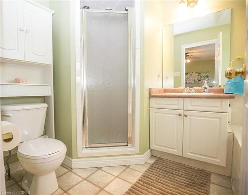 19 Coastal Court, Port Dover, ON - Indoor Photo Showing Bathroom