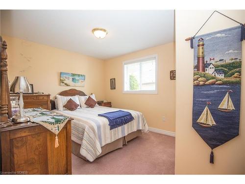 19 Coastal Court, Port Dover, ON - Indoor Photo Showing Bedroom