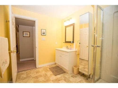 19 Coastal Court, Port Dover, ON - Indoor Photo Showing Bathroom