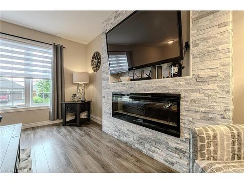 13 Galinee Trail, Port Dover, ON - Indoor Photo Showing Living Room With Fireplace