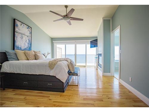 118 Brown Street, Port Dover, ON - Indoor Photo Showing Bedroom