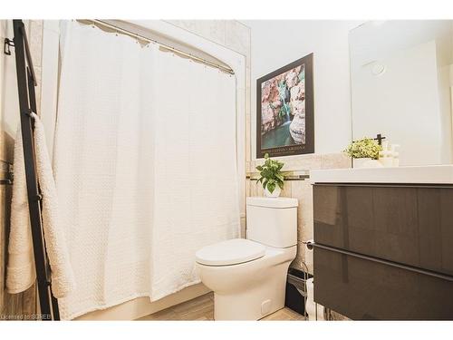 118 Brown Street, Port Dover, ON - Indoor Photo Showing Bathroom