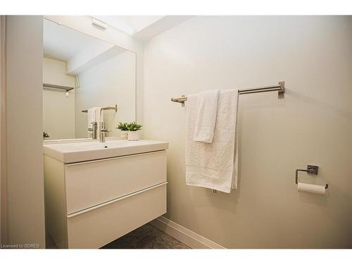 118 Brown Street, Port Dover, ON - Indoor Photo Showing Bathroom