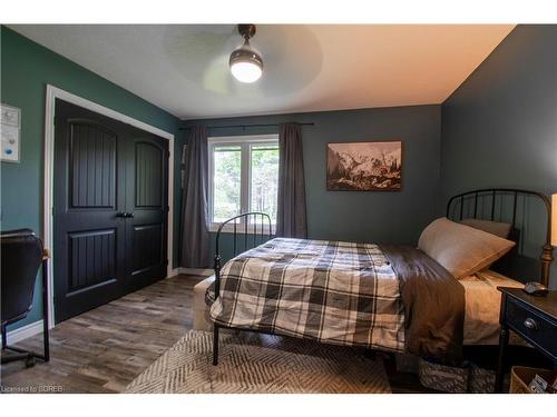 64 Rokeby Side Rd, Norfolk, ON - Indoor Photo Showing Bedroom