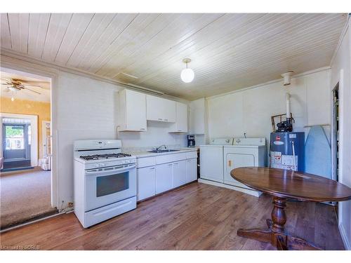 410 St George Street, Port Dover, ON - Indoor Photo Showing Kitchen