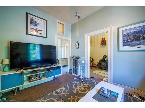 410 St George Street, Port Dover, ON - Indoor Photo Showing Living Room