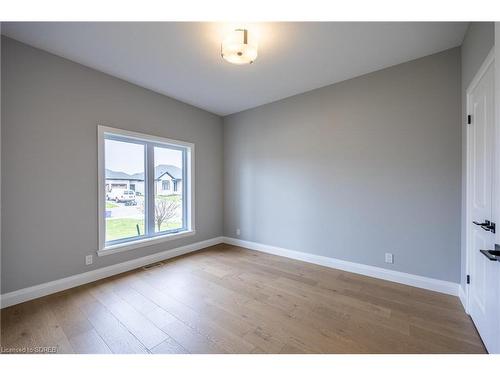 120 Newport Lane, Port Dover, ON - Indoor Photo Showing Other Room