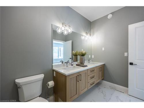 120 Newport Lane, Port Dover, ON - Indoor Photo Showing Bathroom