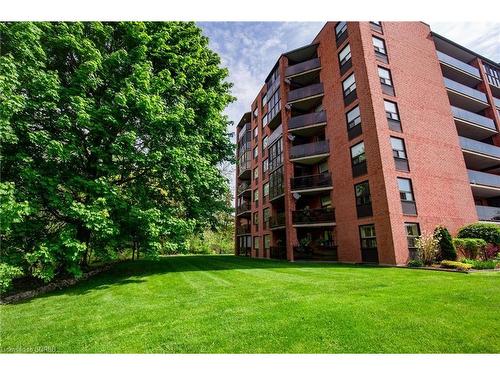 402-5 Mill Pond Court, Simcoe, ON - Outdoor With Balcony