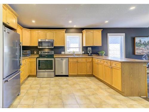 38 Pheasant Trail, Port Dover, ON - Indoor Photo Showing Kitchen