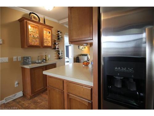 2 Hickory Hollow, Nanticoke, ON - Indoor Photo Showing Kitchen