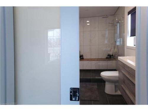 2 Hickory Hollow, Nanticoke, ON - Indoor Photo Showing Bathroom