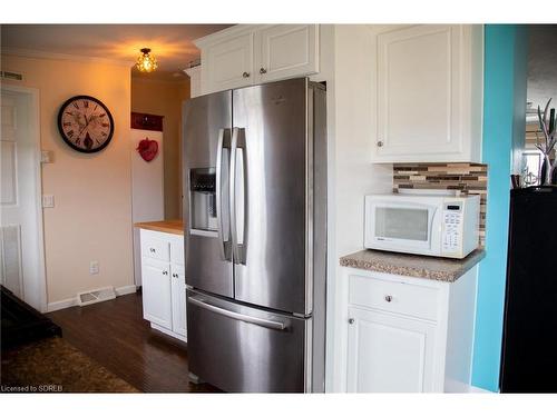 22 Cricklewood Crescent, Nanticoke, ON - Indoor Photo Showing Kitchen