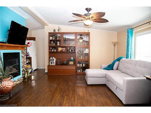 22 Cricklewood Crescent, Nanticoke, ON - Indoor Photo Showing Living Room With Fireplace