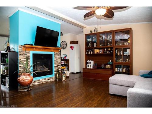 22 Cricklewood Crescent, Nanticoke, ON - Indoor Photo Showing Living Room With Fireplace