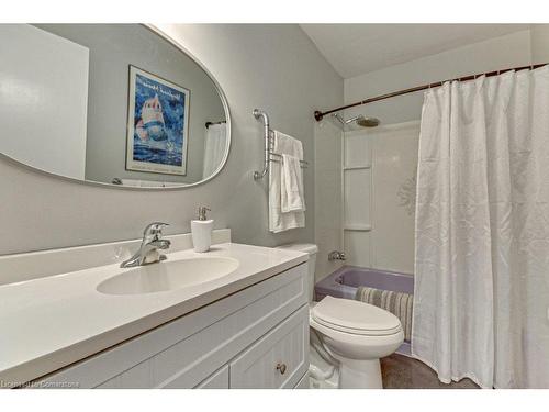 28 Montclair Crescent, Simcoe, ON - Indoor Photo Showing Bathroom