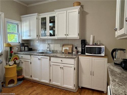 197 Norfolk Street S, Simcoe, ON - Indoor Photo Showing Kitchen