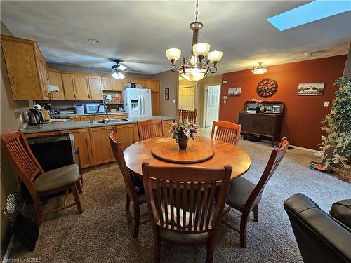 7-74 Wilson Avenue, Delhi, ON - Indoor Photo Showing Dining Room