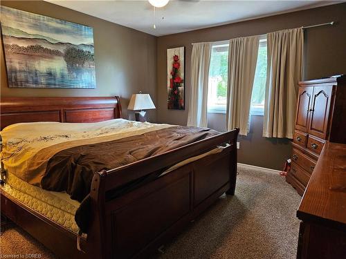 7-74 Wilson Avenue, Delhi, ON - Indoor Photo Showing Bedroom