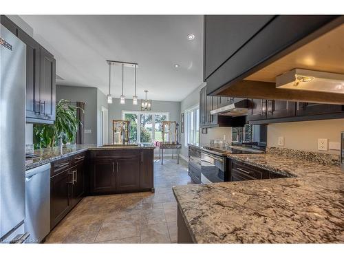 26 Jong Street, Waterford, ON - Indoor Photo Showing Kitchen