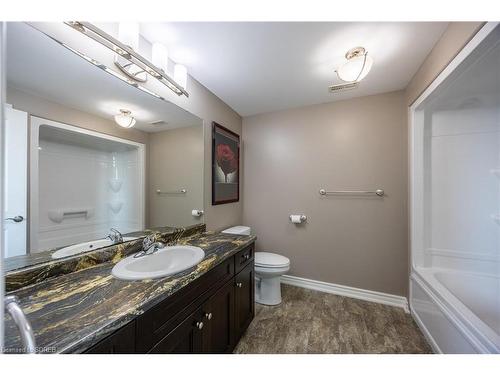 26 Jong Street, Waterford, ON - Indoor Photo Showing Bathroom