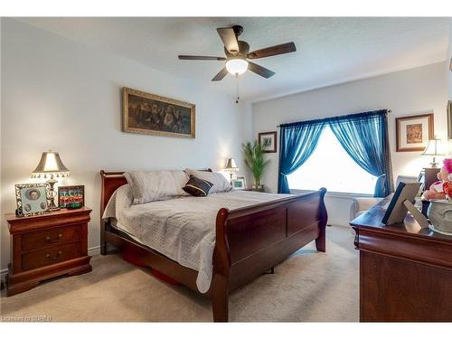 25-410 Queen Street S, Simcoe, ON - Indoor Photo Showing Bedroom