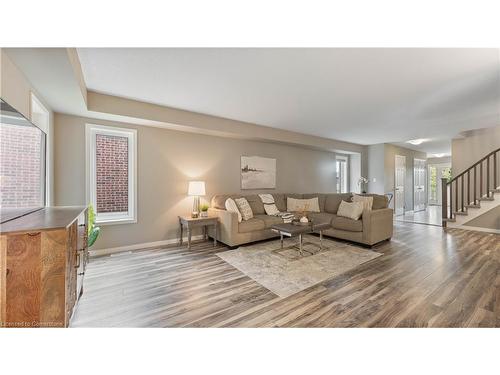 193 Woodway Trail, Simcoe, ON - Indoor Photo Showing Living Room