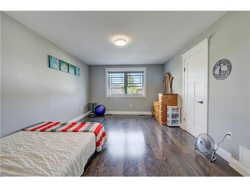 2016 Erie Street, Port Dover, ON - Indoor Photo Showing Bedroom