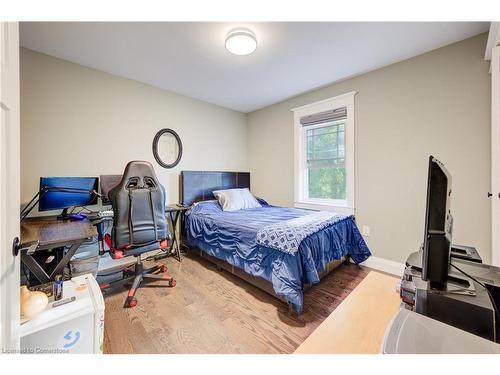 2016 Erie Street, Port Dover, ON - Indoor Photo Showing Bedroom